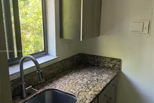 180 NE 71st St, Miami, FL 33138 - Photo 5