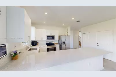 2333 SE 28th Ct, Homestead, FL 33035 - Photo 11