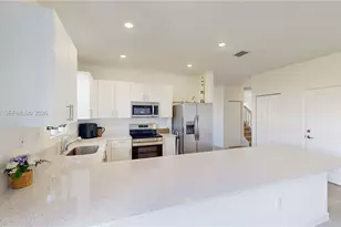 2333 SE 28th Ct, Homestead, FL 33035 - Photo 11