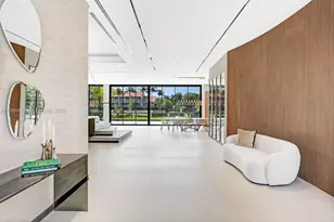 493 Holiday Dr, Hallandale Beach, FL 33009 - Photo 9