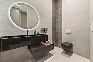 493 Holiday Dr, Hallandale Beach, FL 33009 - Photo 15