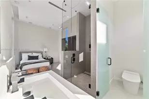 493 Holiday Dr, Hallandale Beach, FL 33009 - Photo 47