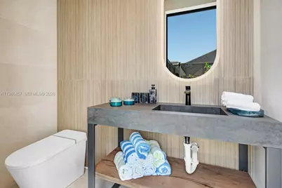 493 Holiday Dr, Hallandale Beach, FL 33009 - Photo 51