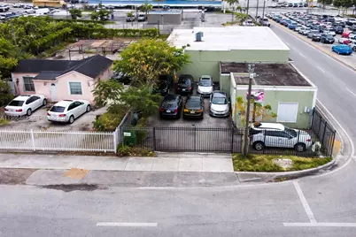 2618 NW 103rd St, Miami, FL 33147 - Photo 3