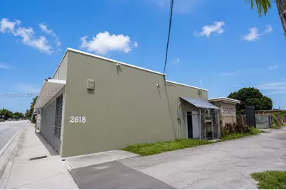2618 NW 103rd St, Miami, FL 33147 - Photo 9