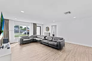 22555 SW 56th Ave, Boca Raton, FL 33433 - Photo 5