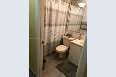 661 NE 4th Pl, Hialeah, FL 33010 - Photo 17