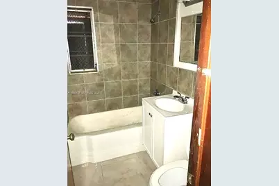 2118 Coolidge St, Hollywood, FL 33020 - Photo 15