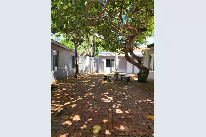 315 Walnut St #2, Hollywood, FL 33019 - Photo 21
