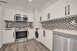 9195 Collins Ave, Surfside, FL 33154 - Photo 23