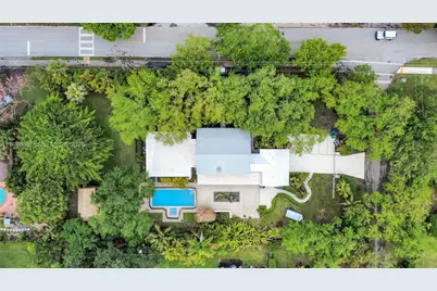 6900 SW 104th St, Pinecrest, FL 33156 - Photo 49