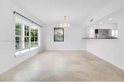 6900 SW 104th St, Pinecrest, FL 33156 - Photo 13