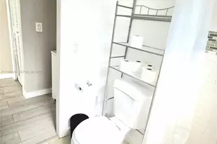 1700 NE 191st St, Miami, FL 33179 - Photo 11