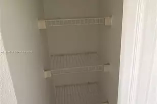 677 SW 111th Ave, Pembroke Pines, FL 33025 - Photo 9