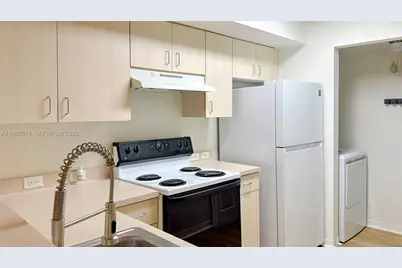 677 SW 111th Ave #204, Pembroke Pines, FL 33025 - Photo 1