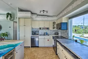 6501 Oceanview Ave, Marathon, FL 33050 - Photo 9