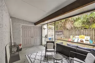 7402 NW 75th St, Tamarac, FL 33321 - Photo 23