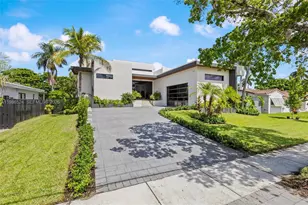 2161 NE 124th St, North Miami, FL 33181 - Photo 1