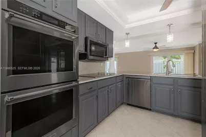 2070 NE 65th St, Fort Lauderdale, FL 33308 - Photo 5