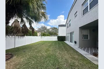 15973 NW 16th Ct, Pembroke Pines, FL 33028 - Photo 21