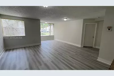 2831 N Oakland Forest Dr #112, Oakland Park, FL 33309 - Photo 11