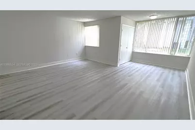 2831 N Oakland Forest Dr #112, Oakland Park, FL 33309 - Photo 9