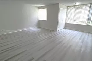 2831 N Oakland Forest Dr, Oakland Park, FL 33309 - Photo 9