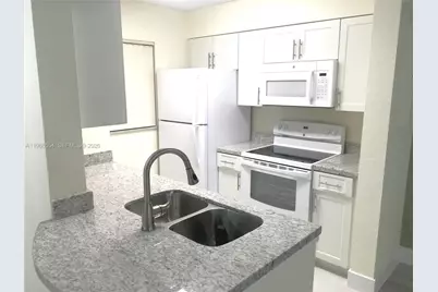 2831 N Oakland Forest Dr #112, Oakland Park, FL 33309 - Photo 7