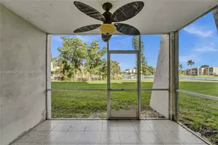 9440 Poinciana Pl, Davie, FL 33324 - Photo 27