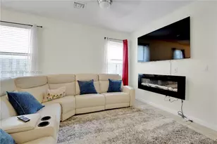 101 NE 37th Pl, Homestead, FL 33033 - Photo 3