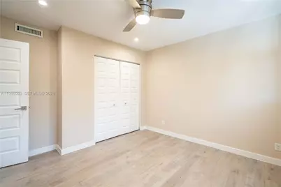 2400 NE 26th St #7, Fort Lauderdale, FL 33305 - Photo 9