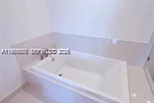 55 SW 9th St, Miami, FL 33130 - Photo 23