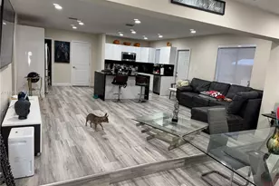 52 E 50th Pl, Hialeah, FL 33013 - Photo 5