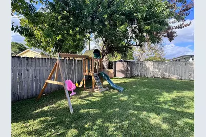 1951 SW 67th Ter, North Lauderdale, FL 33068 - Photo 13