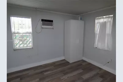 8155 NW 15th Ave, Miami, FL 33147 - Photo 9