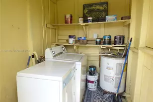 8155 NW 15th Ave, Miami, FL 33147 - Photo 15