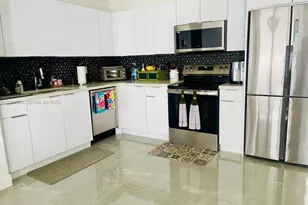 3049 NW 6th Ave, Wilton Manors, FL 33311 - Photo 7