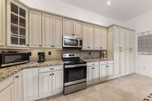 1104 Redwood St, Hollywood, FL 33019 - Photo 15