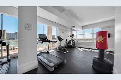 18041 Biscayne Blvd #202, Aventura, FL 33160 - Photo 43