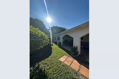 9814 SW 4th Ter, Miami, FL 33174 - Photo 9