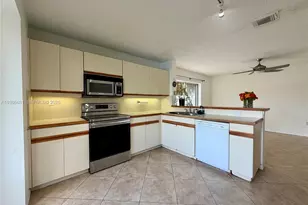 12619 NW 11th Pl, Sunrise, FL 33323 - Photo 7