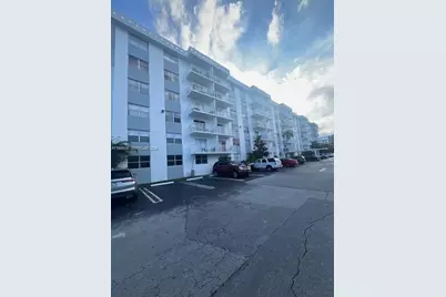 16465 NE 22nd Ave #118, North Miami Beach, FL 33160 - Photo 1