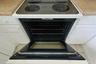 1370 NE 119th St, Miami, FL 33161 - Photo 31