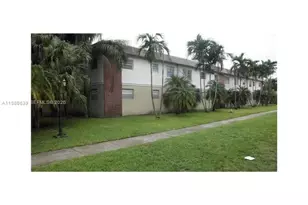 1370 NE 119th St, Miami, FL 33161 - Photo 3