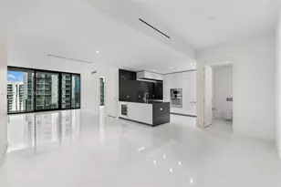 300 Biscayne Blvd Way, Miami, FL 33131 - Photo 3