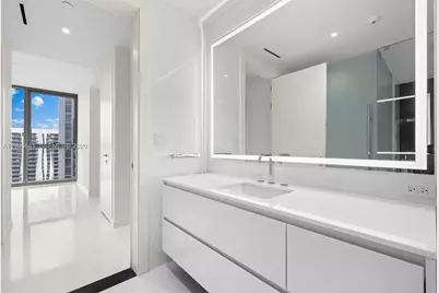 300 Biscayne Blvd Way #2409, Miami, FL 33131 - Photo 39