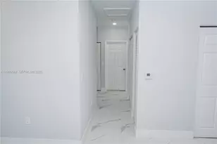 521 NW 22nd Ave, Fort Lauderdale, FL 33311 - Photo 9