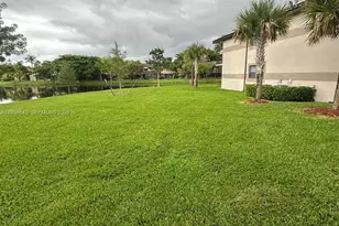 9777 Nob Hill Ct, Sunrise, FL 33351 - Photo 23