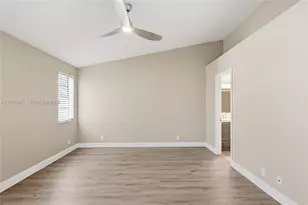 2564 NW 89th Dr, Coral Springs, FL 33065 - Photo 21