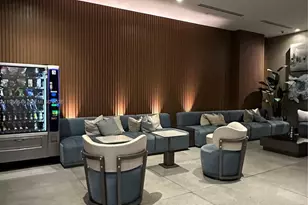 239 SW 9th St, Miami, FL 33130 - Photo 9